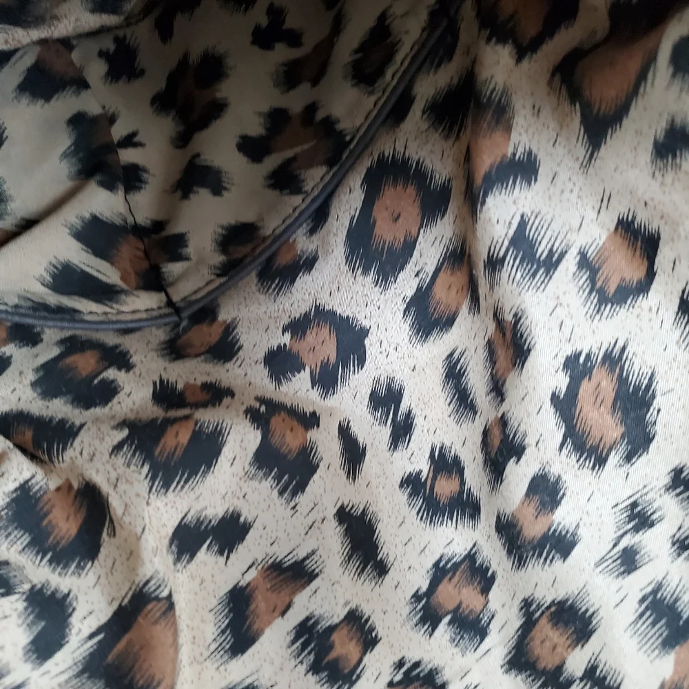 Call it Spring foldover tote/crossbody/shoulder - Picture 8 of 16